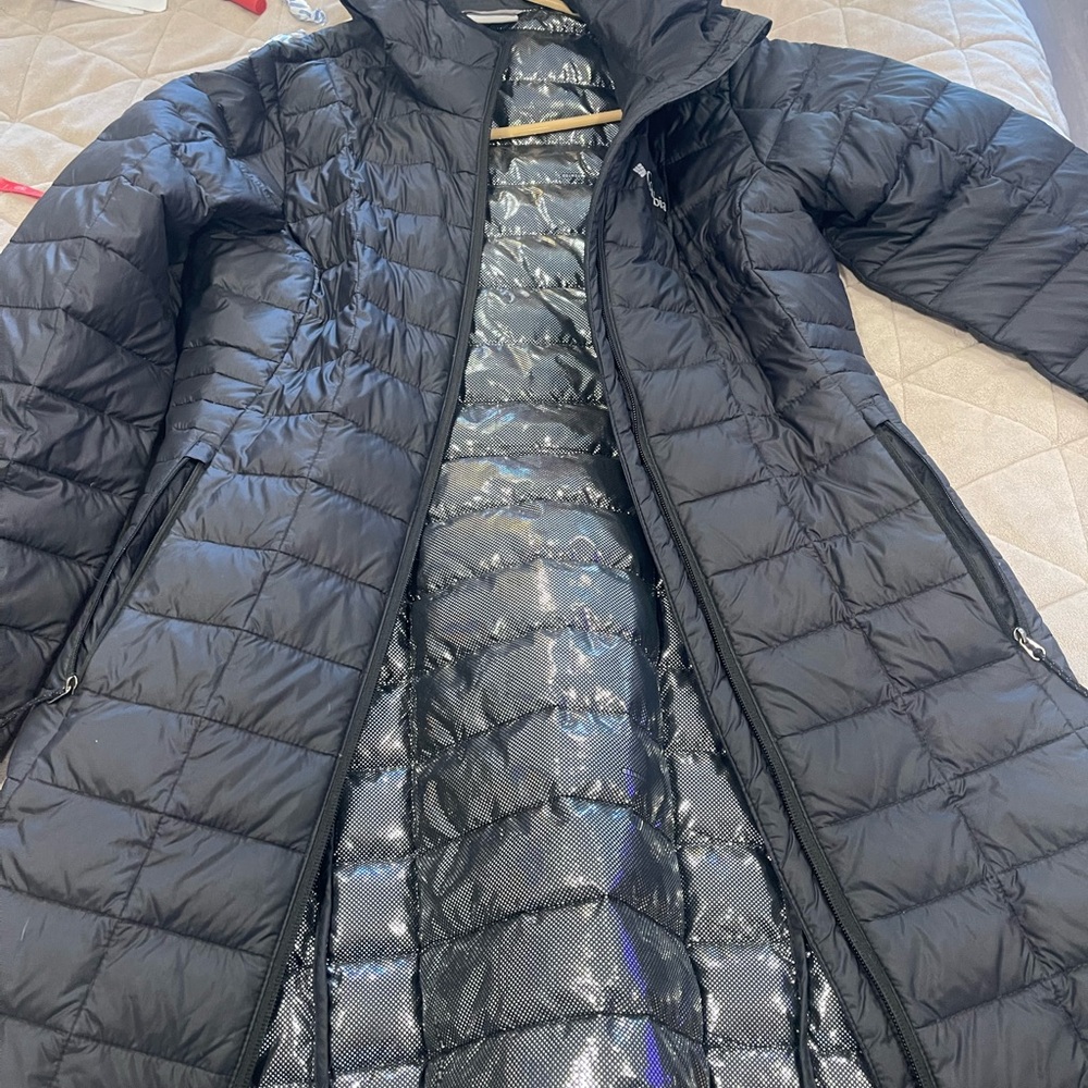 Women's Columbia sportswear, Black packable small petite